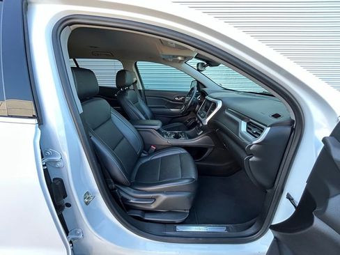 Used 2023 GMC Acadia SLT image 43