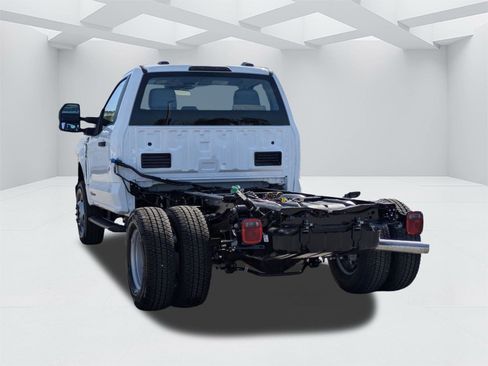 New 2025 Ford F350 XL w/ XL Chrome Package image 7