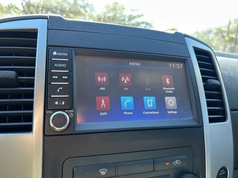 Used 2019 Nissan Frontier S image 28