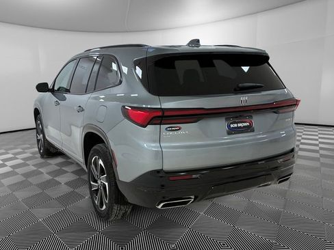 Certified 2025 Buick Enclave Sport Touring image 5