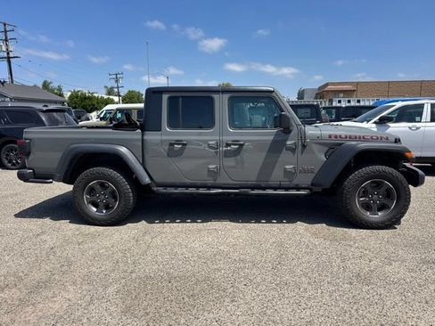 Used 2021 Jeep Gladiator Rubicon w/ Dual Top Group AWD/4WD image 4