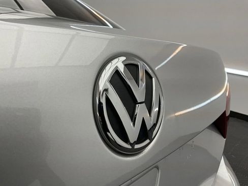 Used 2014 Volkswagen Passat Wolfsburg Edition image 25