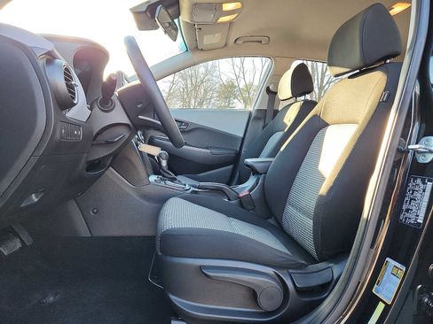 Used 2019 Hyundai Kona SE image 13