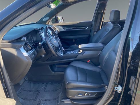 Used 2024 Cadillac XT6 Premium Luxury FWD image 9