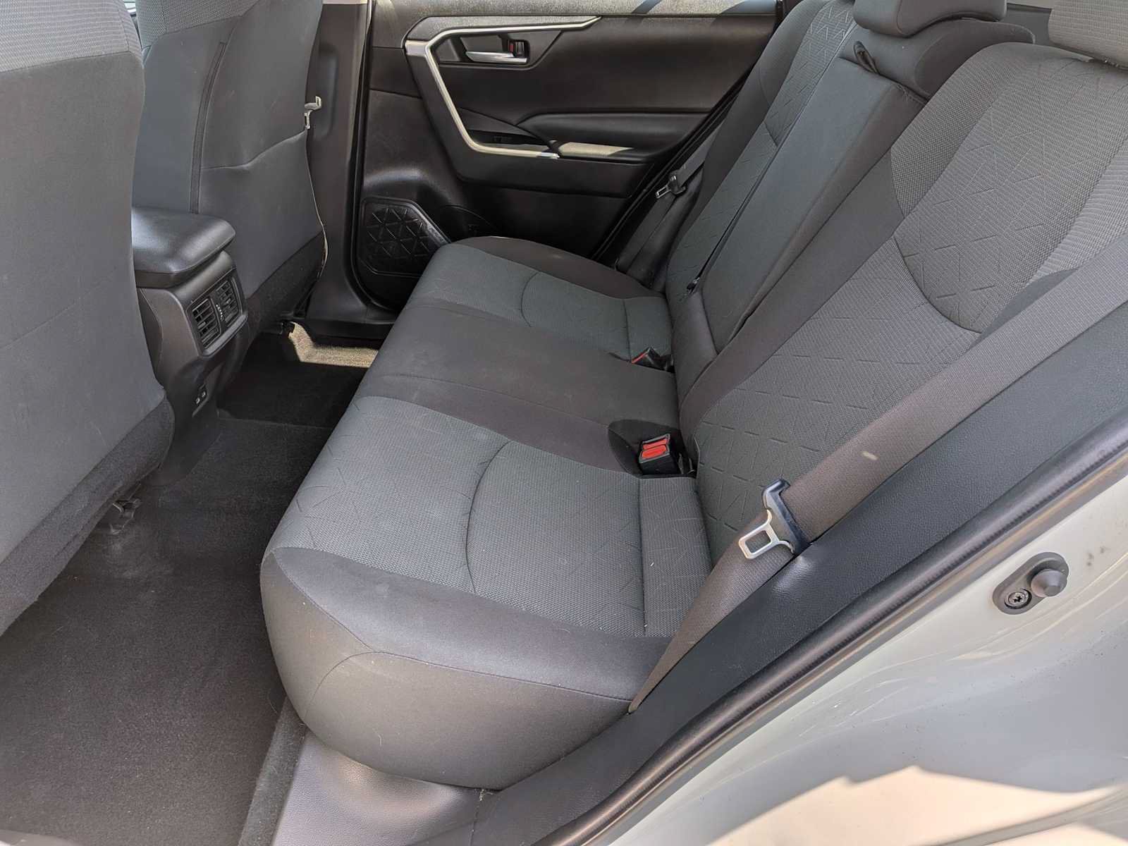 Used 2023 Toyota RAV4 XLE AWD/4WD image 18