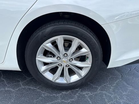 Used 2024 Chevrolet Malibu LT image 19