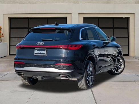 Used 2025 Audi Q5 Premium w/ Convenience Package AWD/4WD image 4