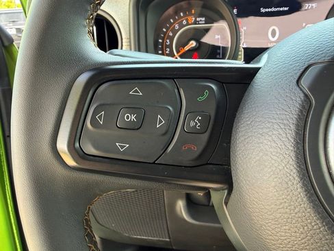 Used 2025 Jeep Gladiator Willys image 23