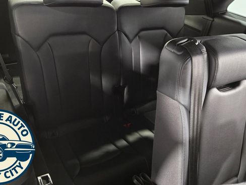 Used 2019 Audi Q7 2.0T Premium Plus w/ Premium Plus Package AWD/4WD image 38