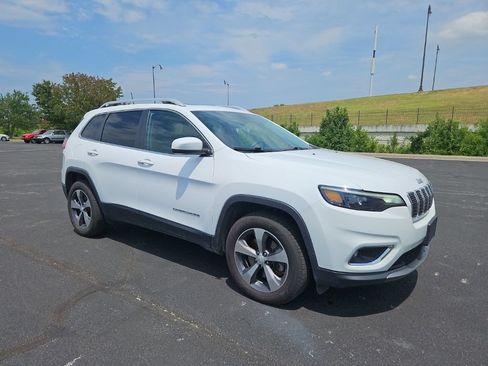 Used 2019 Jeep Cherokee Limited AWD/4WD image 7