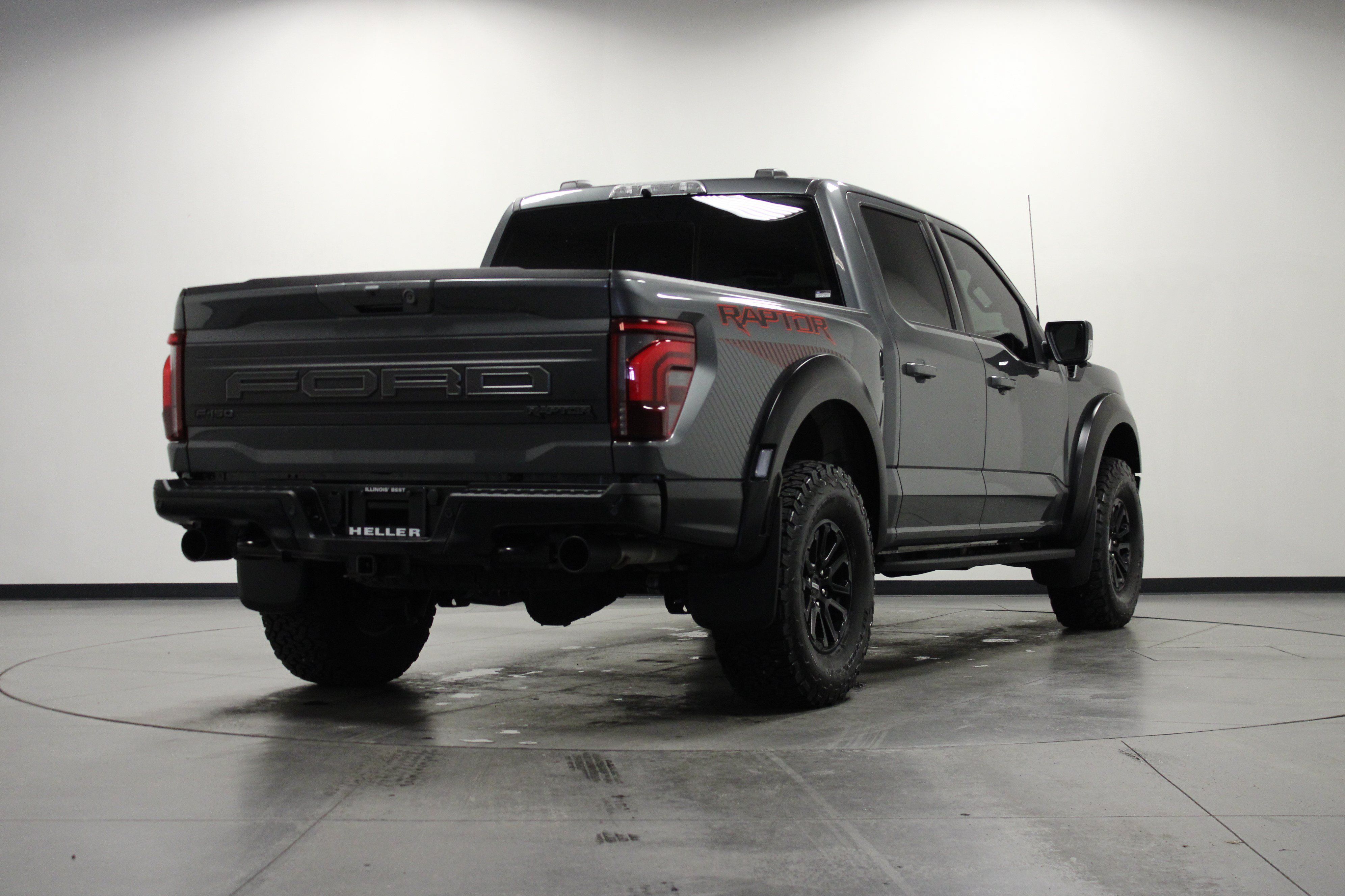 Used 2025 Ford F150 Raptor AWD/4WD image 4