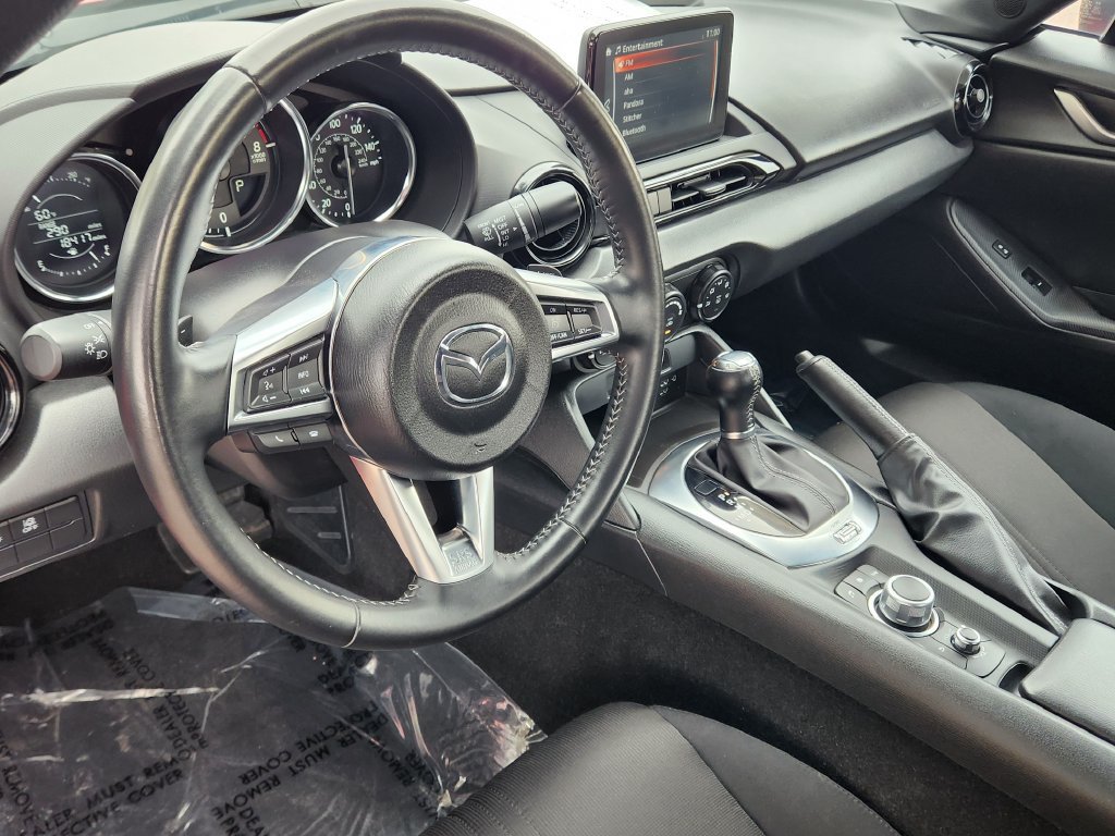Used 2021 MAZDA MX-5 Miata Sport RWD image 17