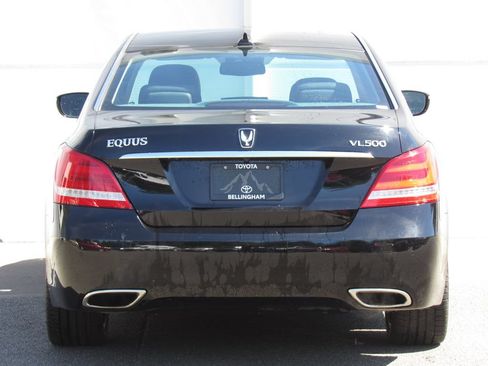 Used 2014 Hyundai Equus Signature RWD image 7