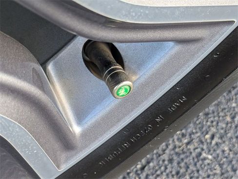 Used 2022 Honda CR-V Touring image 12