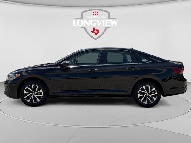 Used 2024 Volkswagen Jetta S FWD image 2
