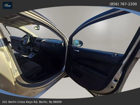 Used 2010 Dodge Caliber Mainstreet FWD image 31