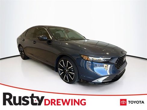 Used 2025 Honda Accord Touring image 1