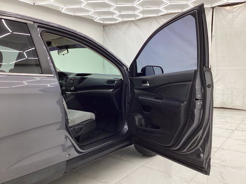 Used 2016 Honda CR-V LX image 17
