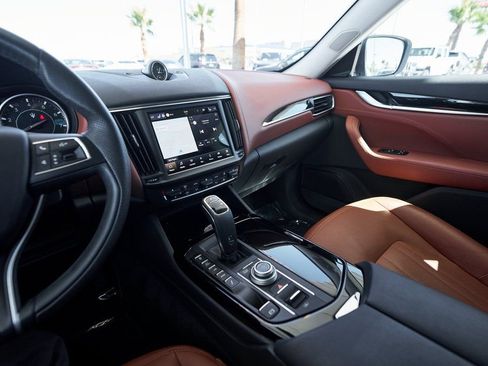 Used 2022 Maserati Levante GT image 40