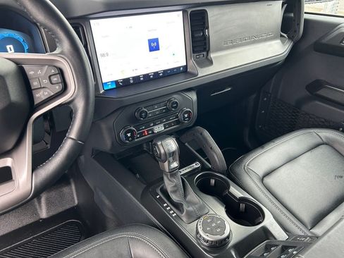 Used 2025 Ford Bronco Badlands AWD/4WD image 20