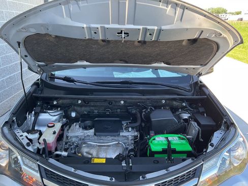 Used 2014 Toyota RAV4 LE FWD image 43