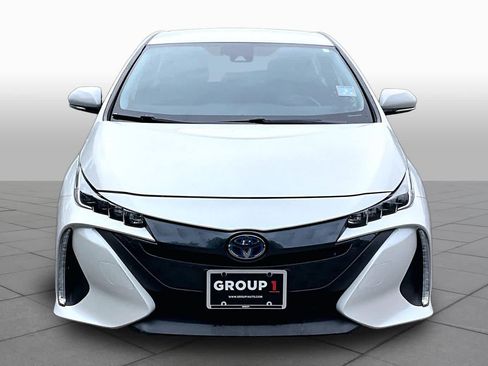 Used 2020 Toyota Prius Prime LE FWD image 4
