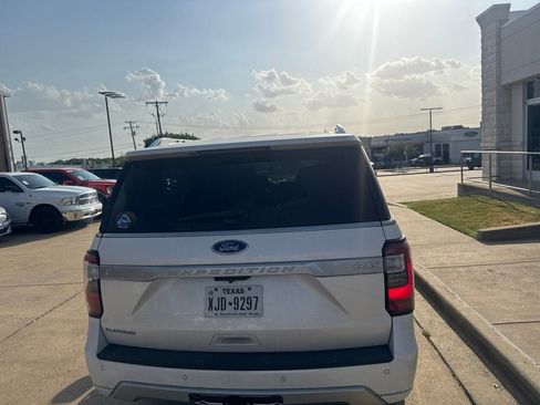 Used 2018 Ford Expedition Max Platinum AWD/4WD image 5