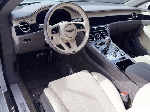 Used 2023 Bentley Continental GT Mulliner image 3