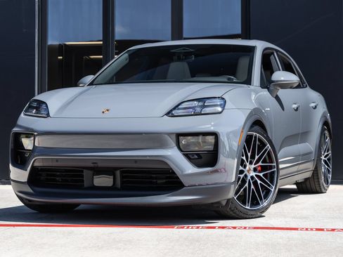 New 2025 Porsche Macan 4S Electric AWD/4WD image 1