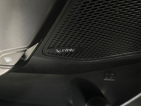 Used 2018 Hyundai Santa Fe Sport w/ 2.0T Ultimate Tech Package 05 image 18