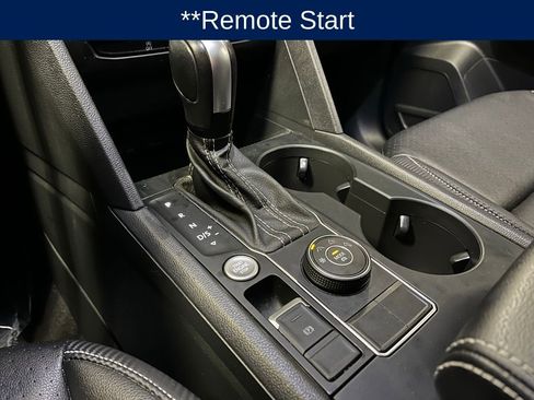 Used 2023 Volkswagen Atlas Cross Sport SE image 11