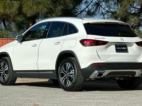 Certified 2025 Mercedes-Benz GLA 250 GLA 250 image 6