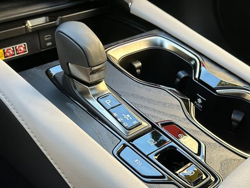 Used 2023 Lexus RX 350 Premium image 23