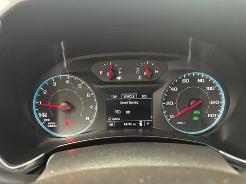 Used 2020 Chevrolet Equinox LS w/ LS Convenience Package image 14