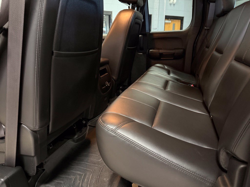 Used 2011 GMC Sierra 2500 SLT w/ SLT Convenience Package AWD/4WD image 24