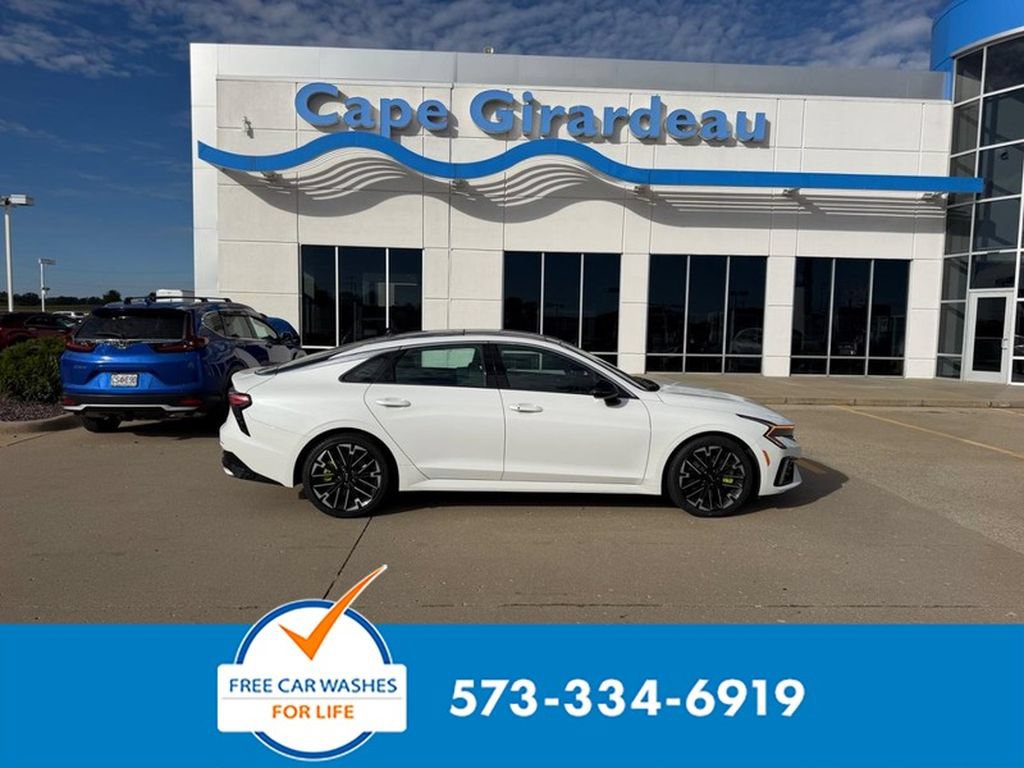 Used 2025 Kia K5 GT FWD image 1
