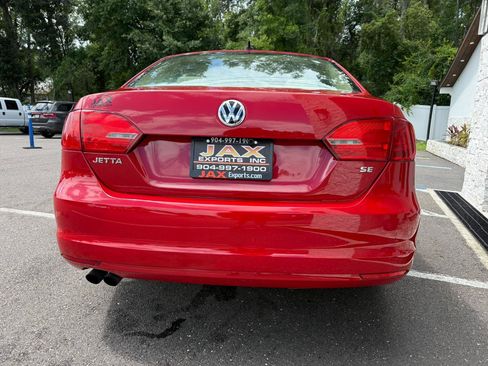 Used 2014 Volkswagen Jetta SE FWD image 4