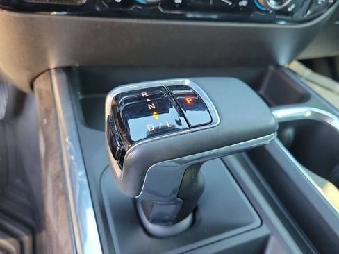 Used 2023 Chevrolet Silverado 1500 LTZ AWD/4WD image 28