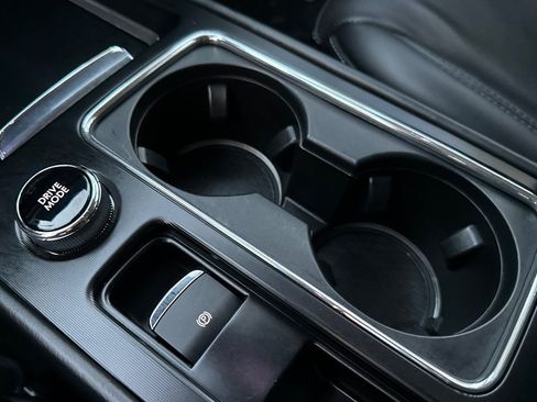 Used 2023 Lincoln Corsair FWD w/ Equipment Group 101A image 30