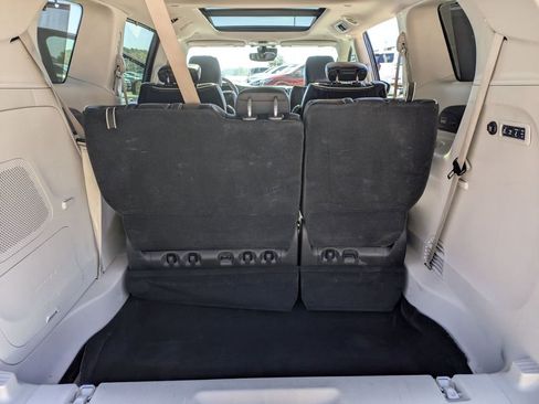 Used 2022 Chrysler Pacifica Limited image 26