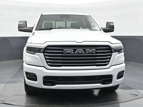 Used 2025 RAM 1500 Laramie AWD/4WD image 23