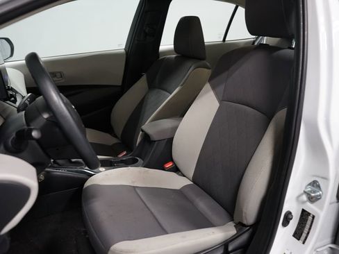 Used 2024 Toyota Corolla LE image 6