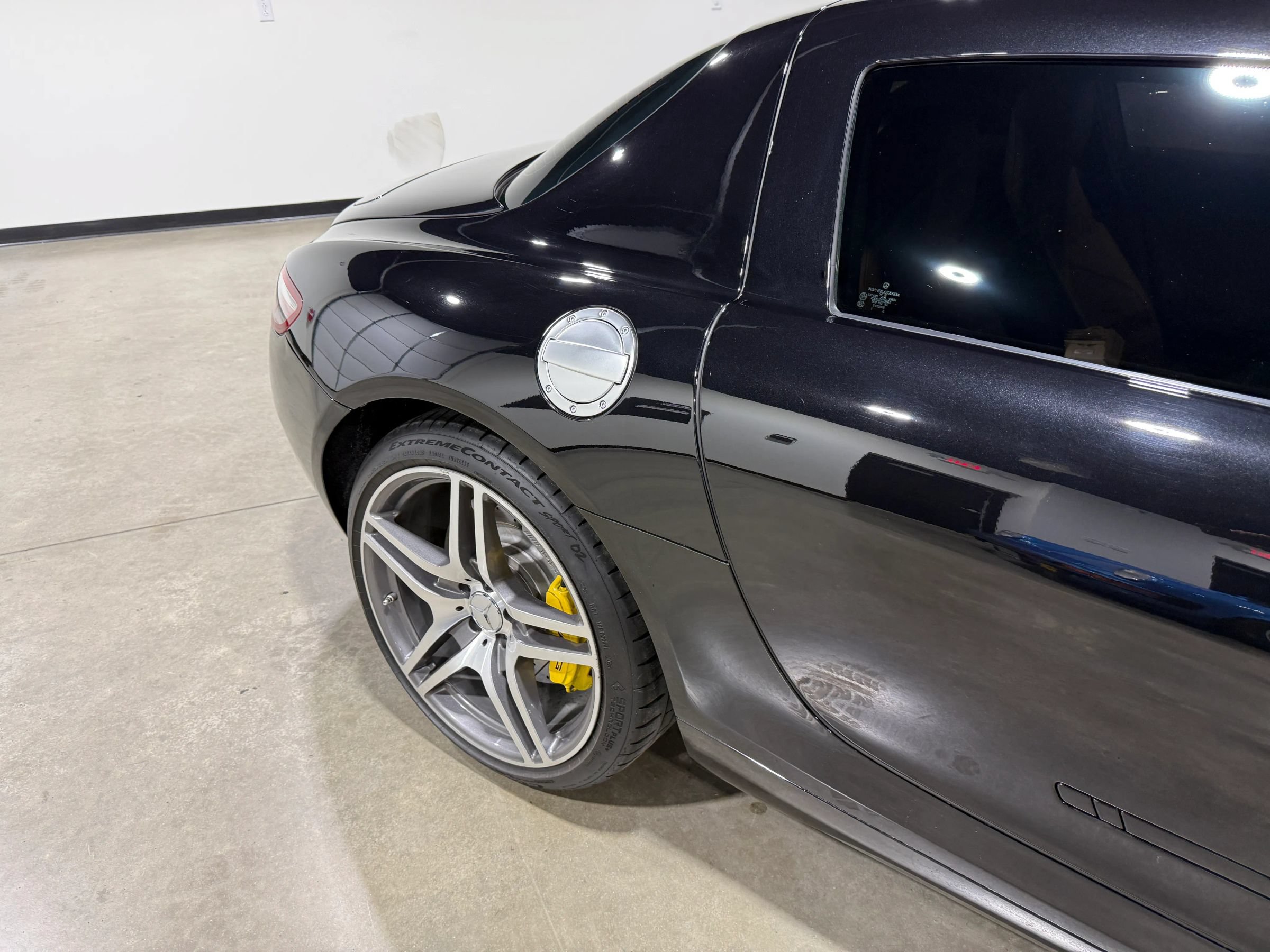 Used 2011 Mercedes-Benz SLS AMG Coupe image 39