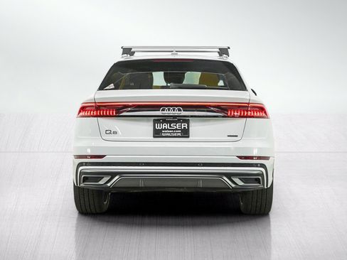Used 2022 Audi Q8 Premium Plus w/ Premium Plus Package AWD/4WD image 4