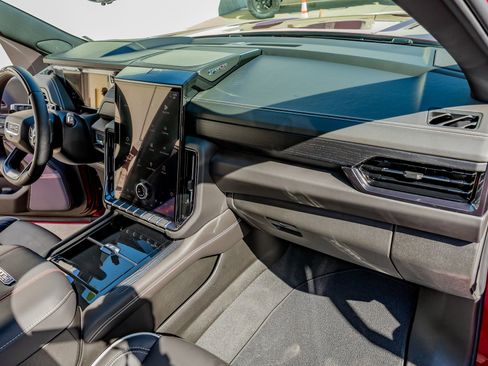 Used 2026 GMC Yukon XL AT4 Ultimate image 18