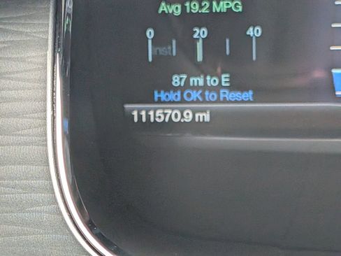 Used 2019 Ford Taurus SEL w/ Equipment Group 201A FWD image 17