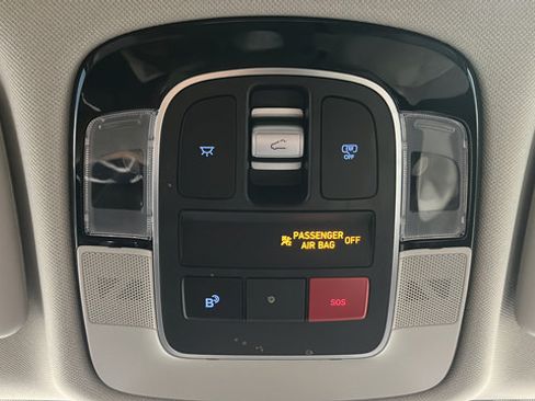 Used 2025 Hyundai Tucson SEL AWD/4WD image 35