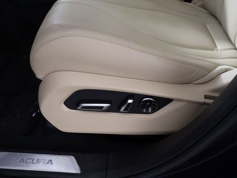 Used 2024 Acura RDX SH-AWD image 30