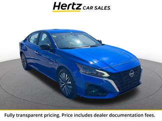 Used 2025 Nissan Altima 2.5 SV FWD video 1