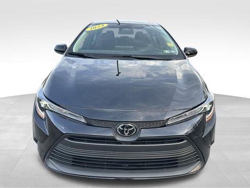 Used 2024 Toyota Corolla LE image 8